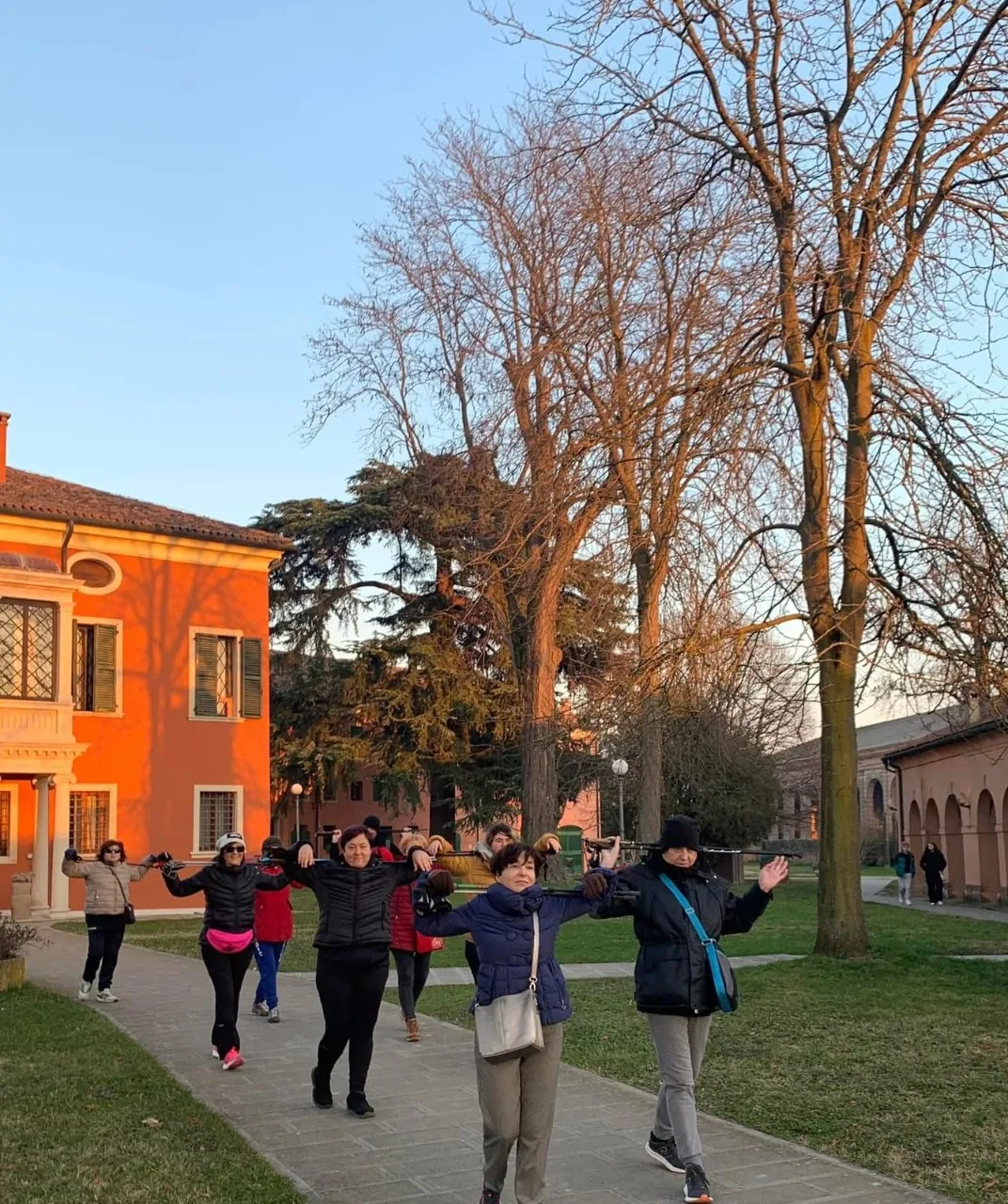 Lezione di nordic walking e silvoterapia
