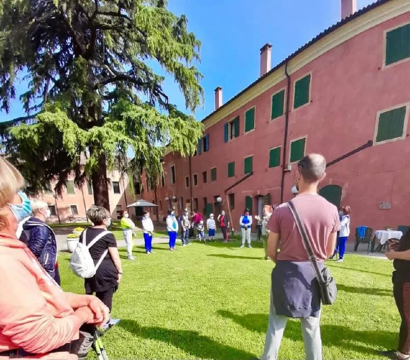 Lezione di nordic walking e silvoterapia