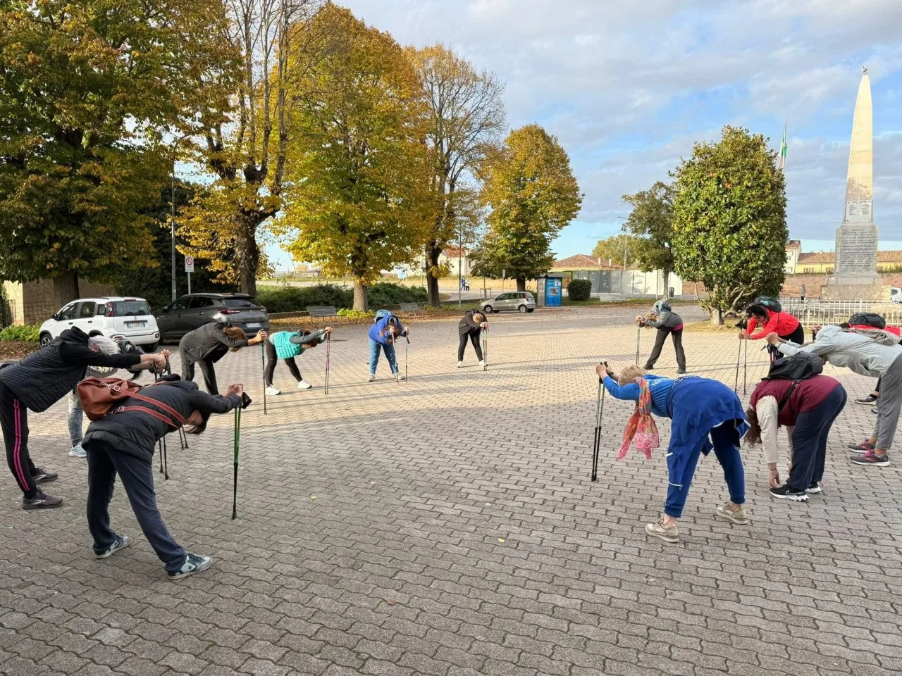 allenamento di nordic walking e promozione prodotto tipico Scacco