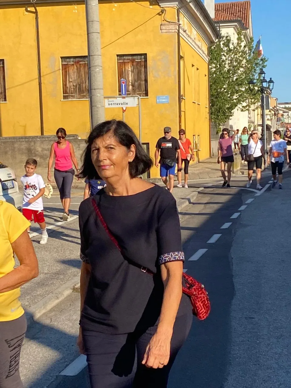 allenamento di nordic walking e promozione prodotto tipico Scacco